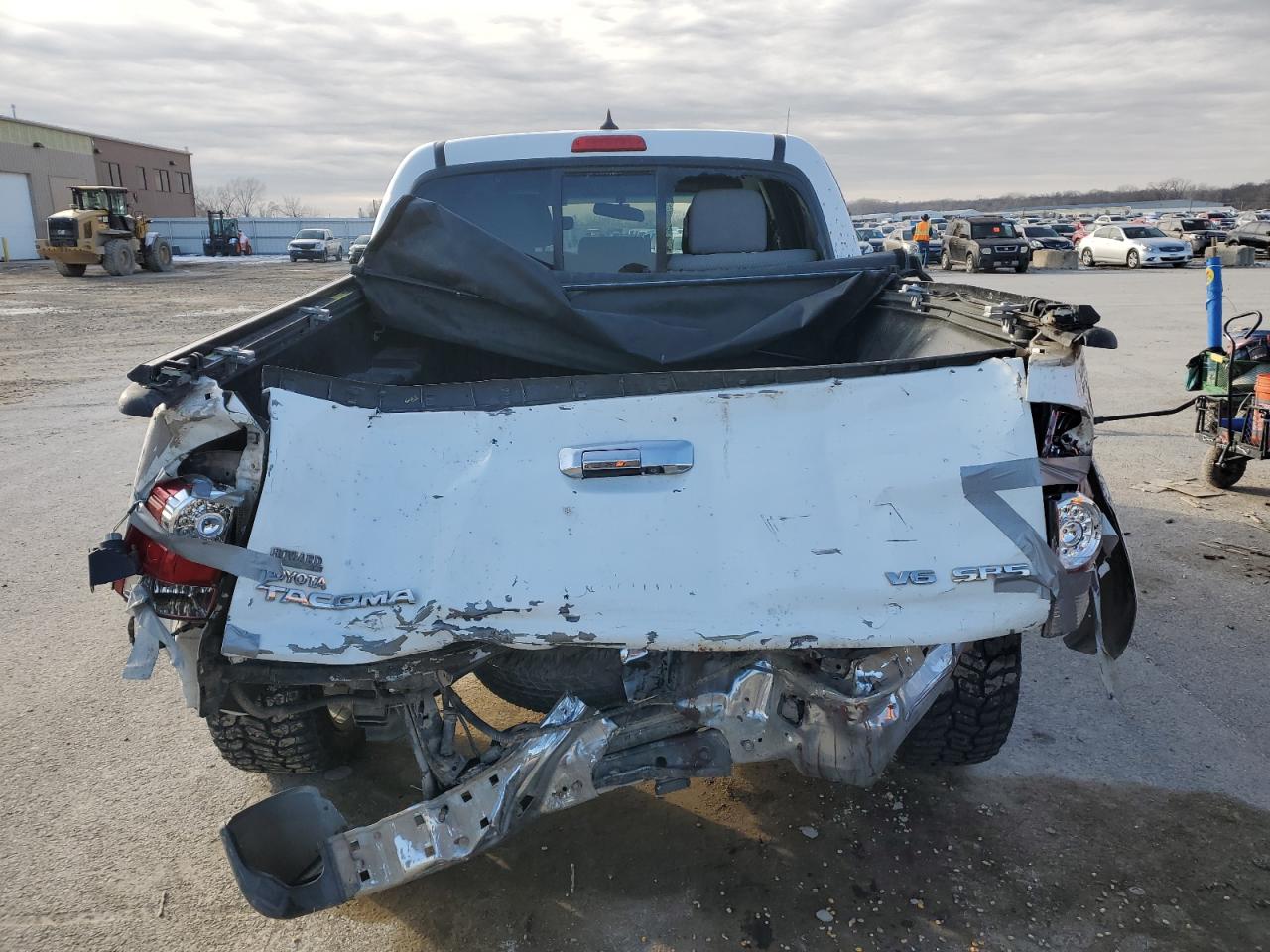 2014 Toyota Tacoma Double Cab VIN: 5TFLU4EN8EX102111 Lot: 82993924