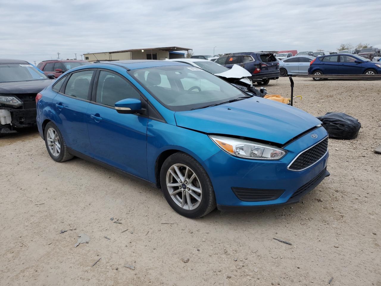 VIN 1FADP3F23FL326010 2015 FORD FOCUS no.4