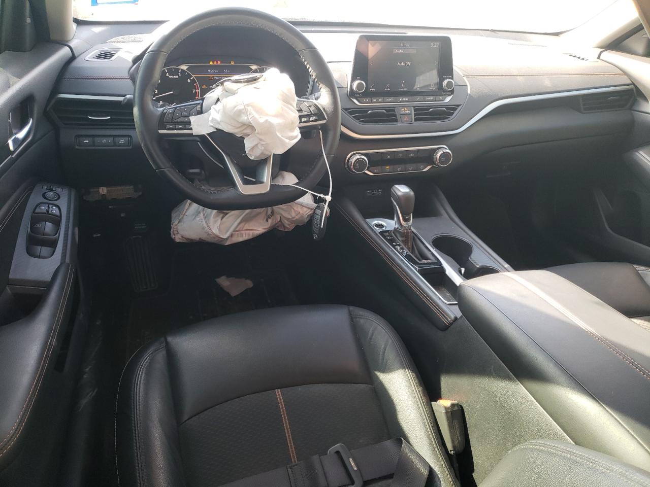 2020 Nissan Altima - Image 8