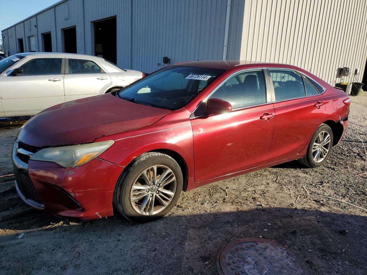 VIN 4T1BF1FK4FU914111 2015 TOYOTA CAMRY no.1