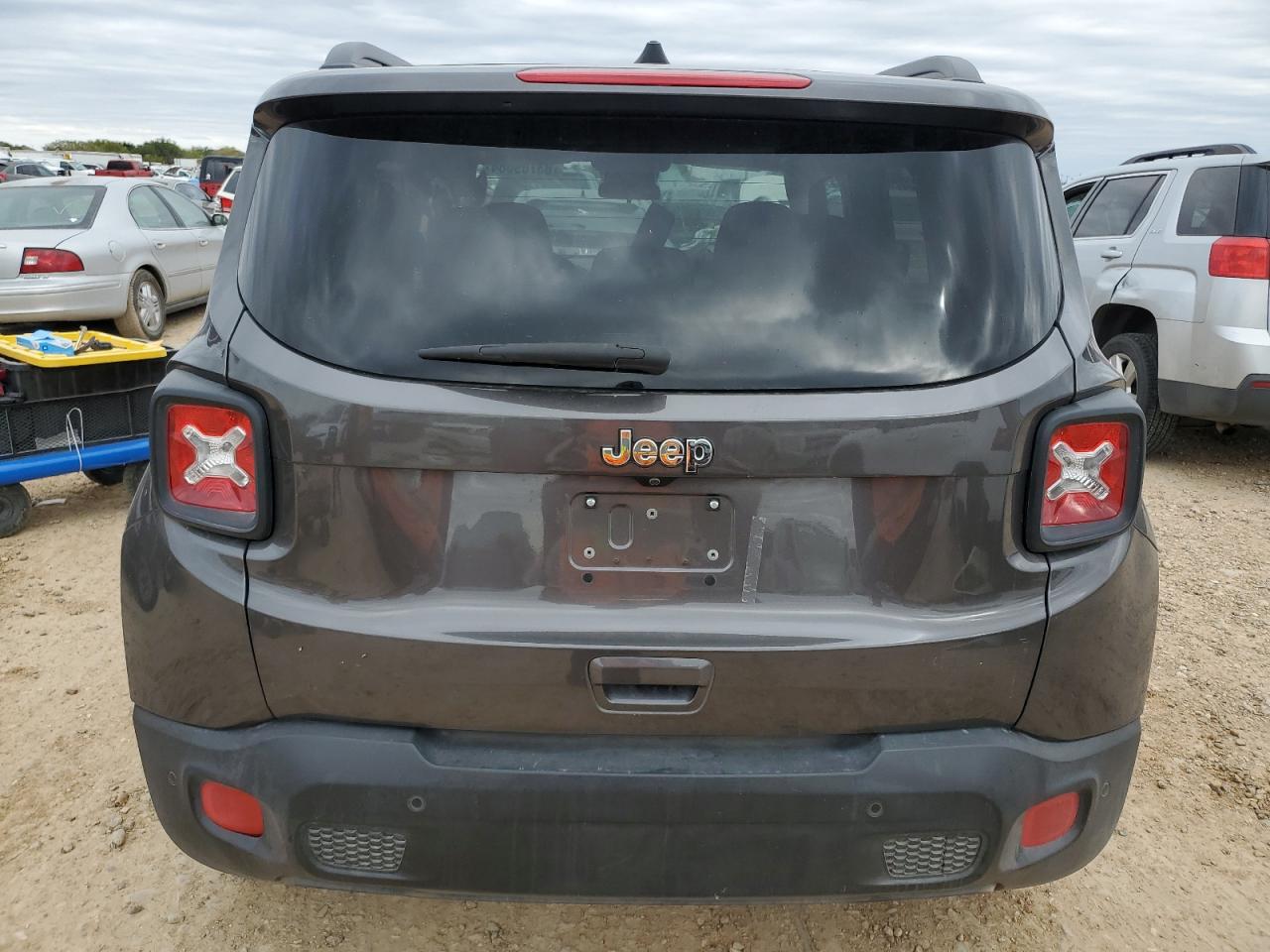 2018 Jeep Renegade - Image 6