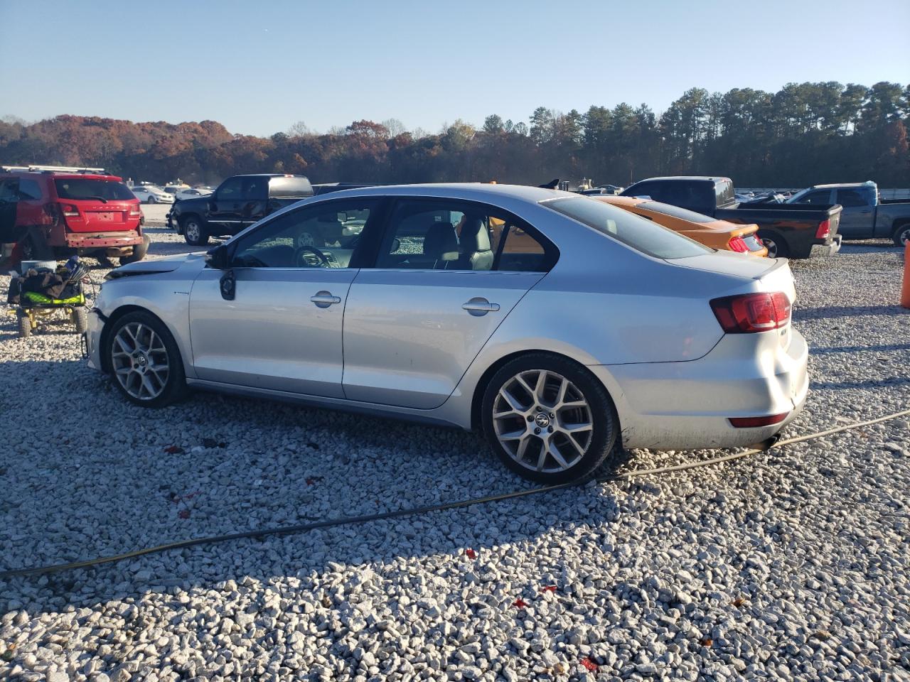 2014 Volkswagen Jetta - Image 2