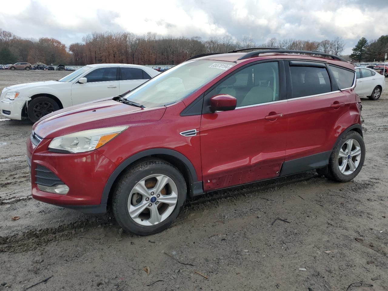 VIN 1FMCU0GX8EUD22241 2014 FORD ESCAPE no.1