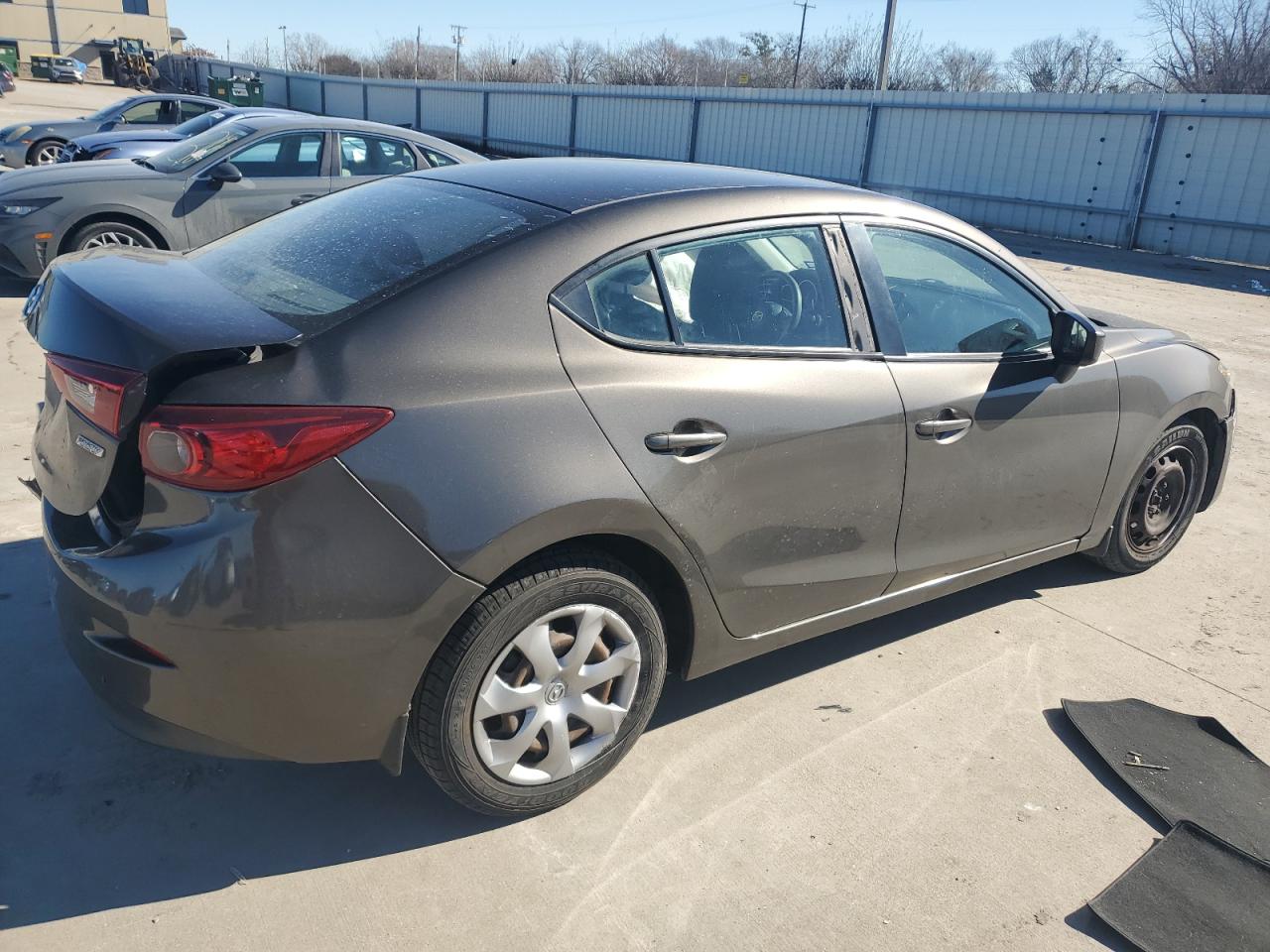 2014 Mazda 3 - Image 3
