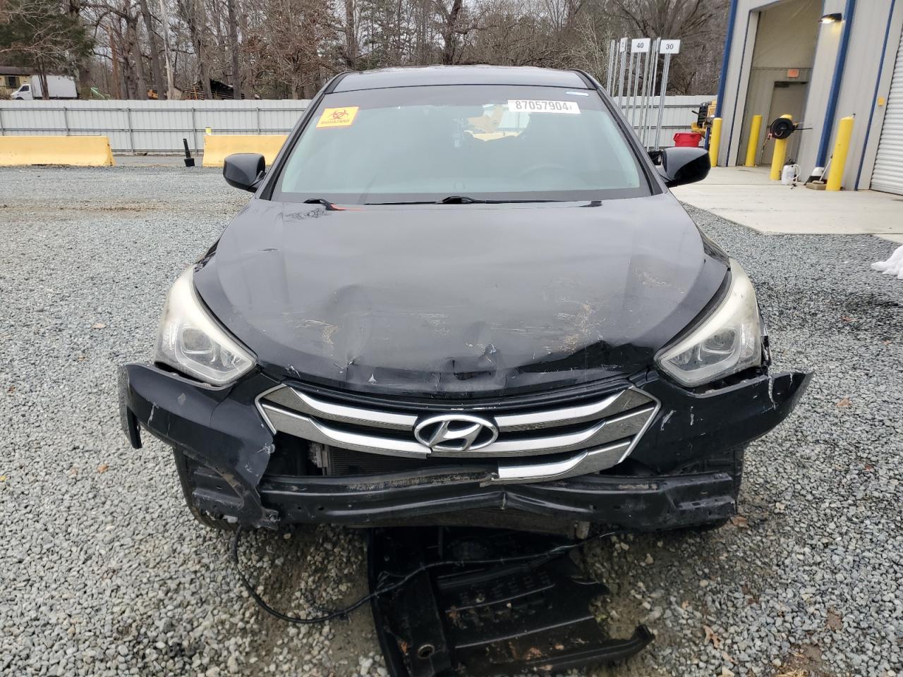 2016 Hyundai Santa Fe - Image 5