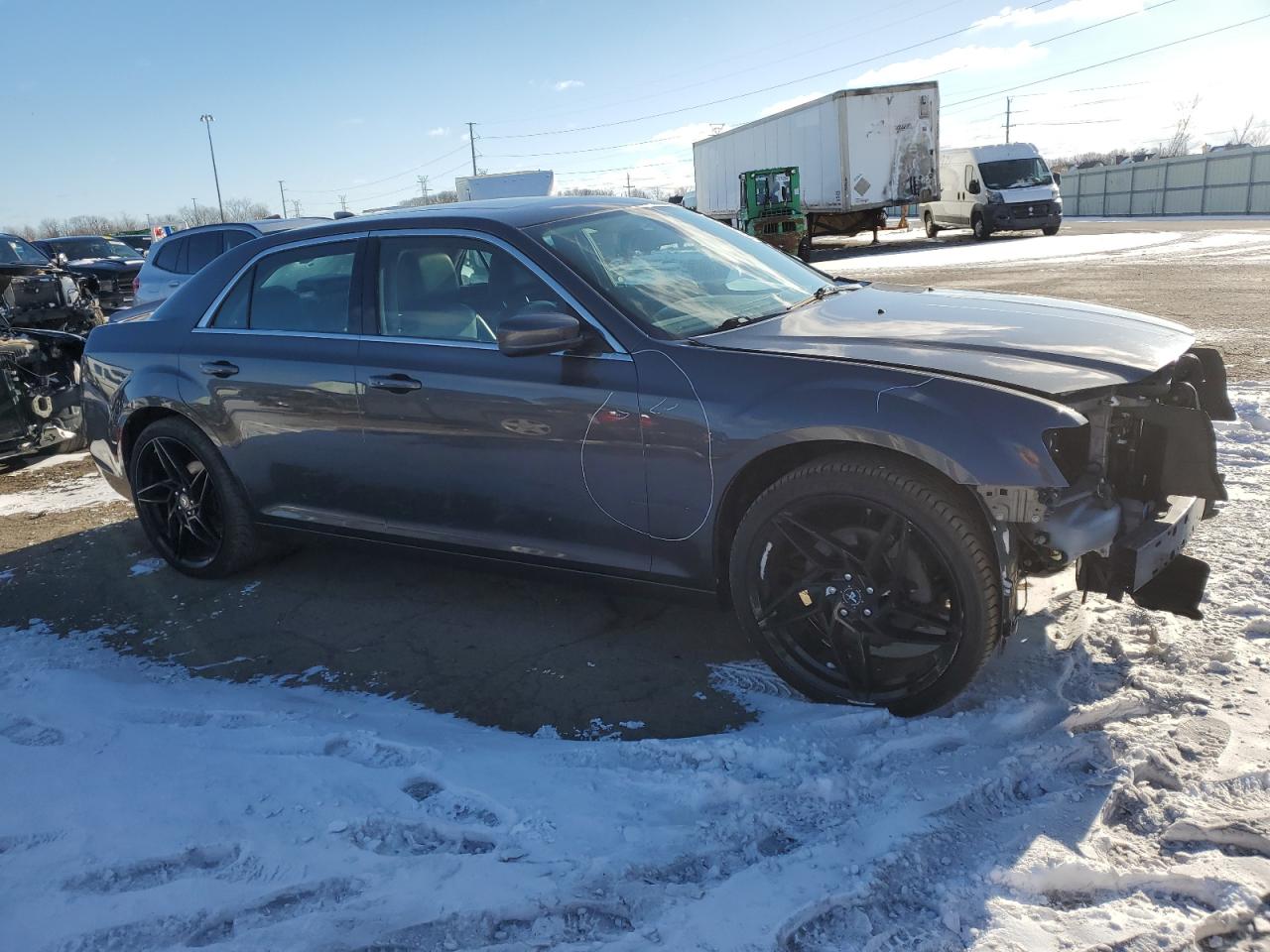 VIN 2C3CCARG6GH192853 2016 CHRYSLER 300 no.4