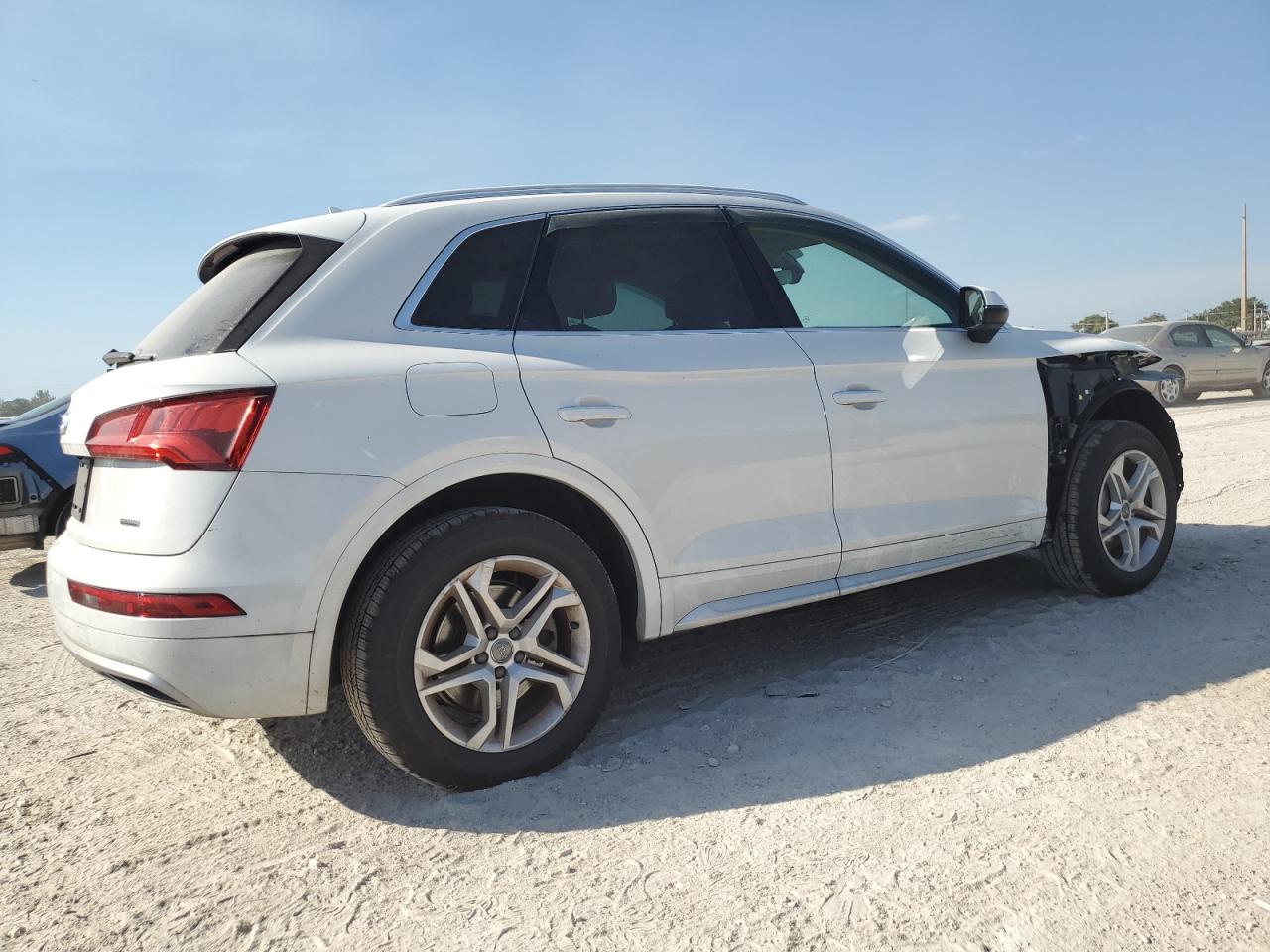 VIN WA1ANAFY7K2130089 2019 AUDI Q5 no.3