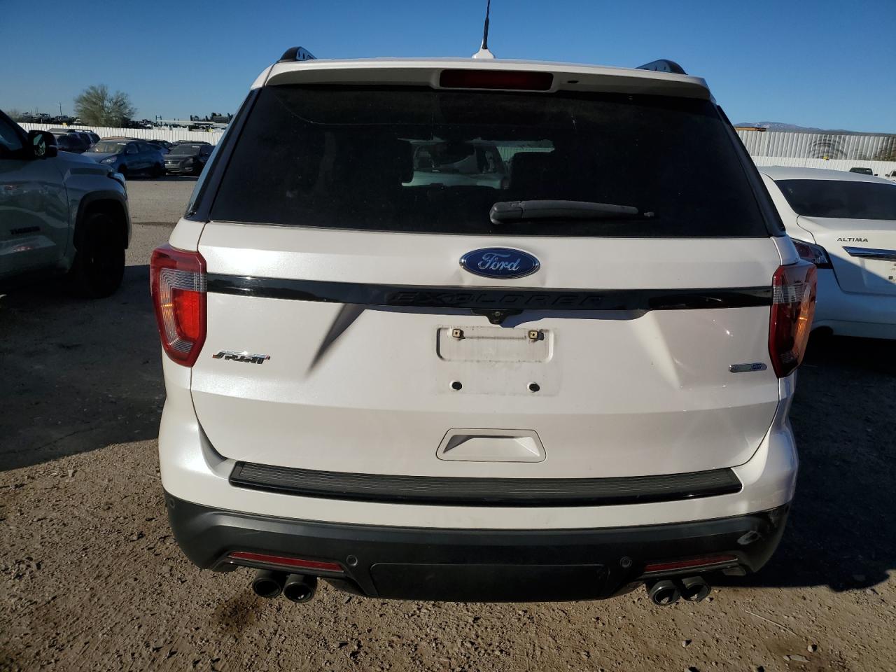 VIN 1FM5K8GT2JGC28570 2018 FORD EXPLORER no.6