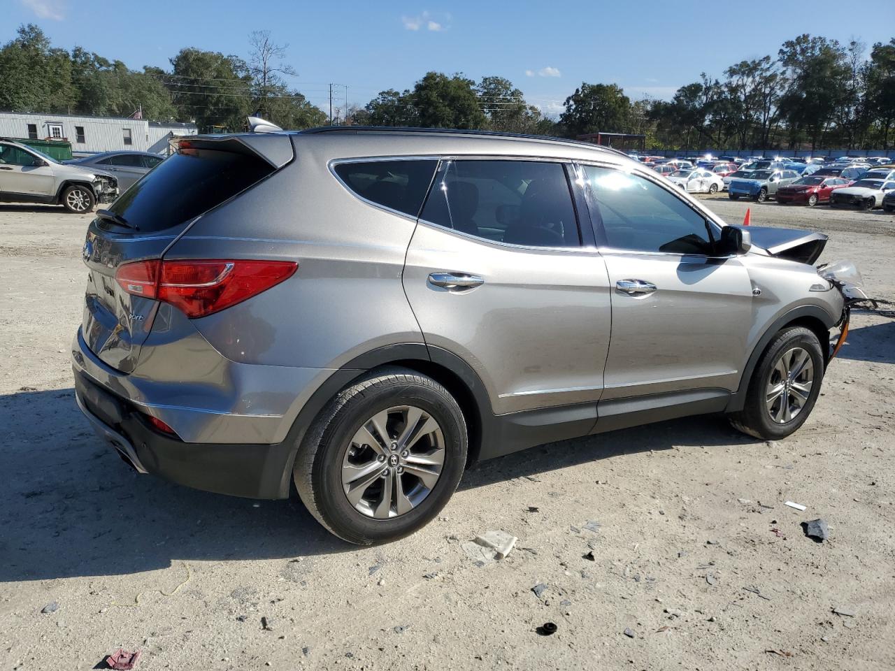 2014 Hyundai Santa Fe - Image 3