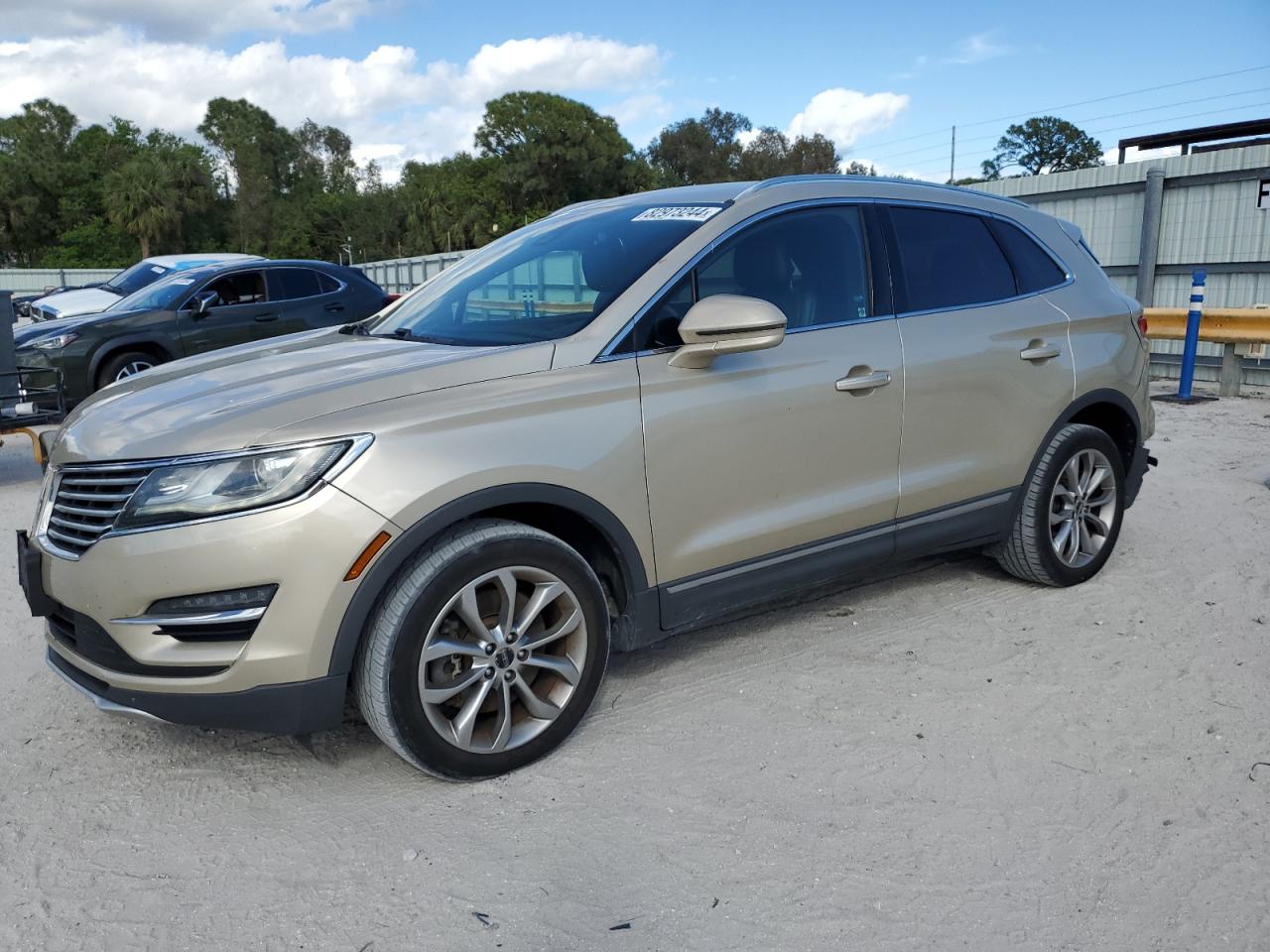 2017 Lincoln MKC - Image 1