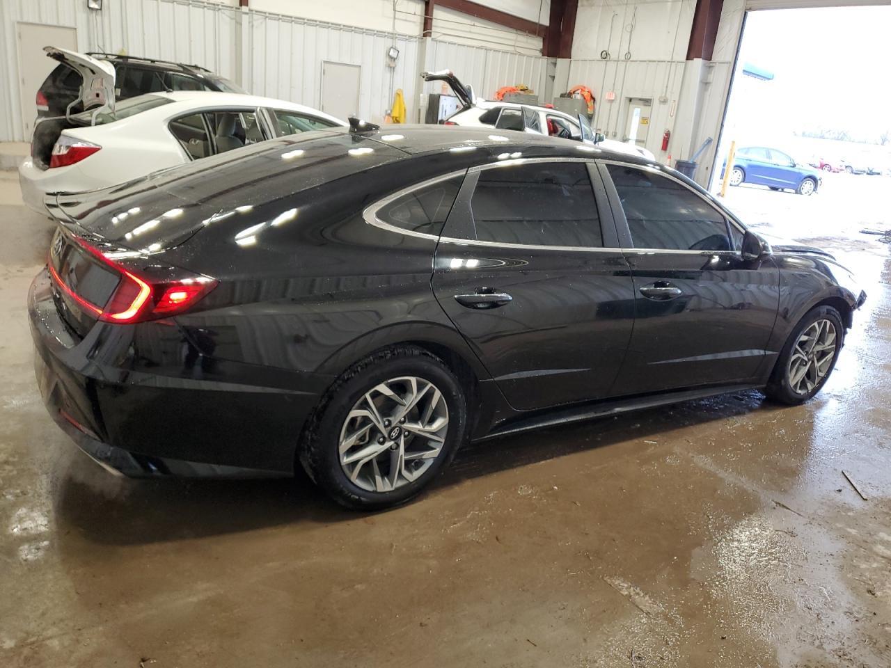 2023 Hyundai Sonata - Image 3