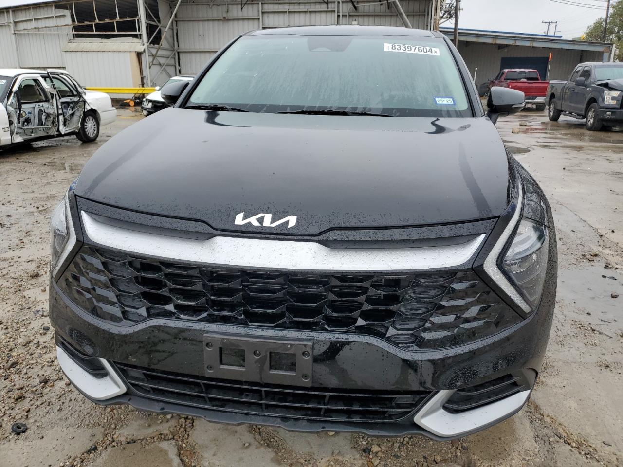 2023 Kia Sportage - Image 5