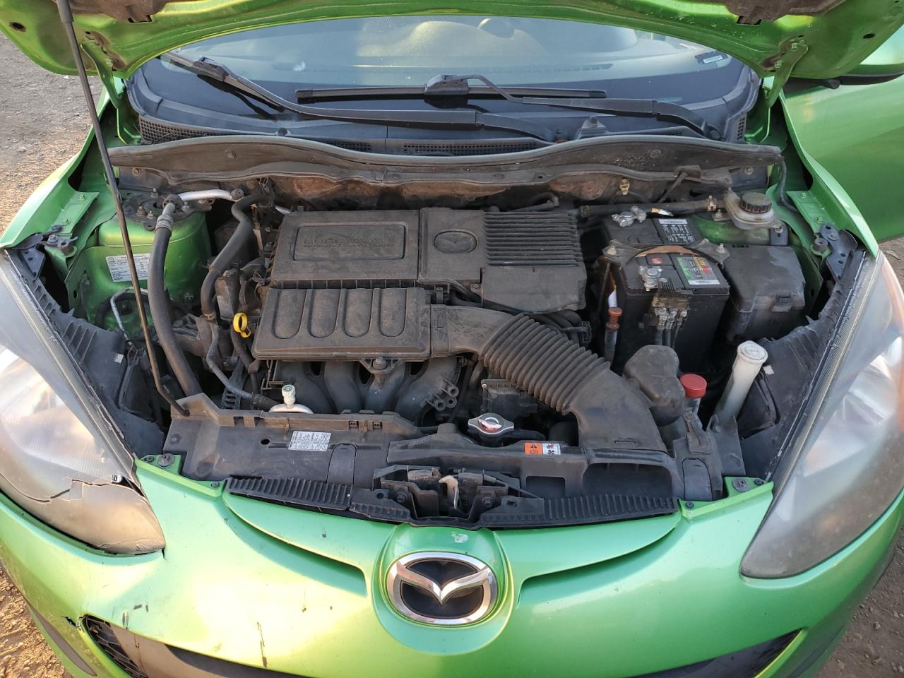 2013 Mazda 2 - Image 11