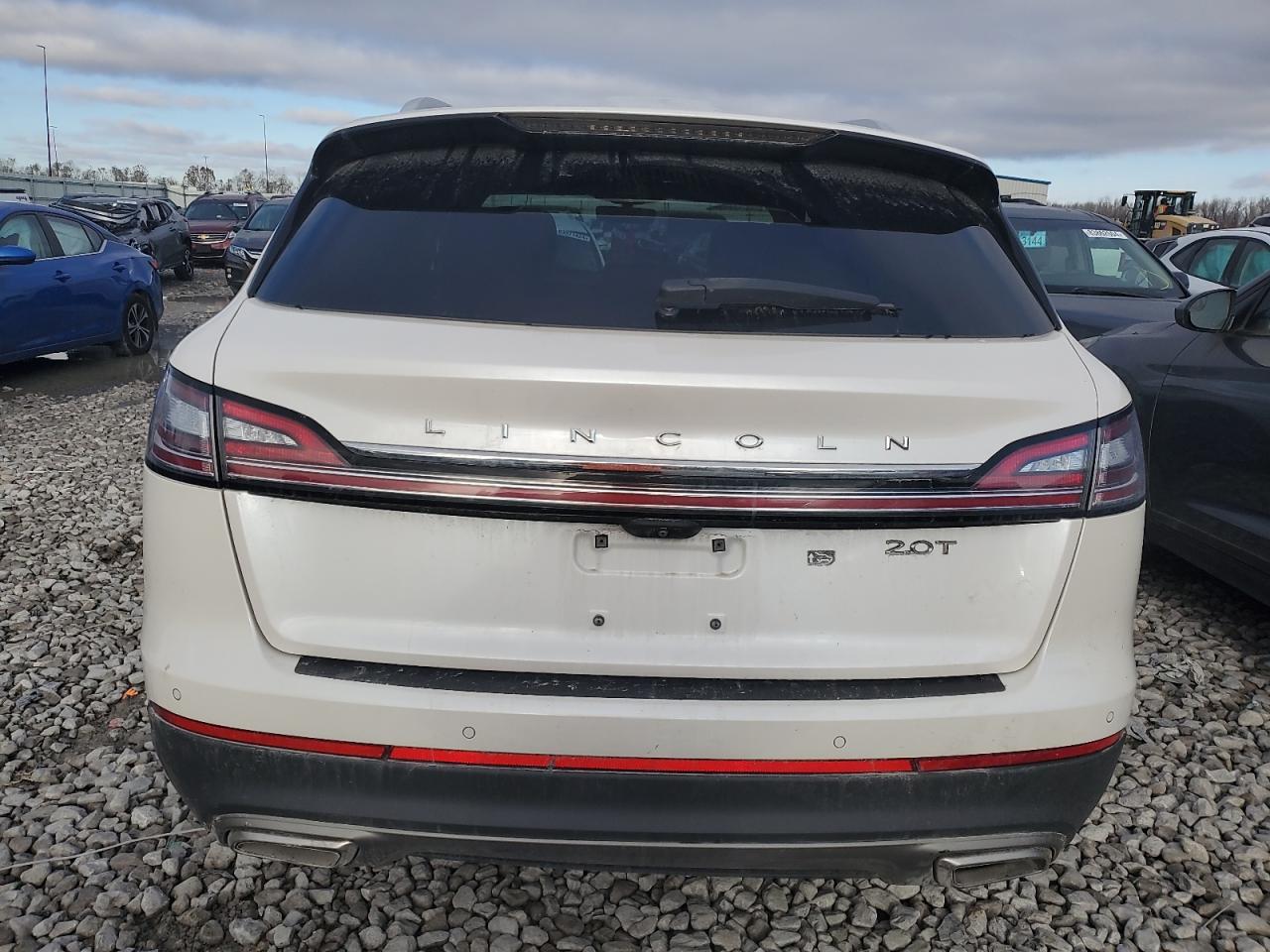 2019 Lincoln Nautilus - Image 6