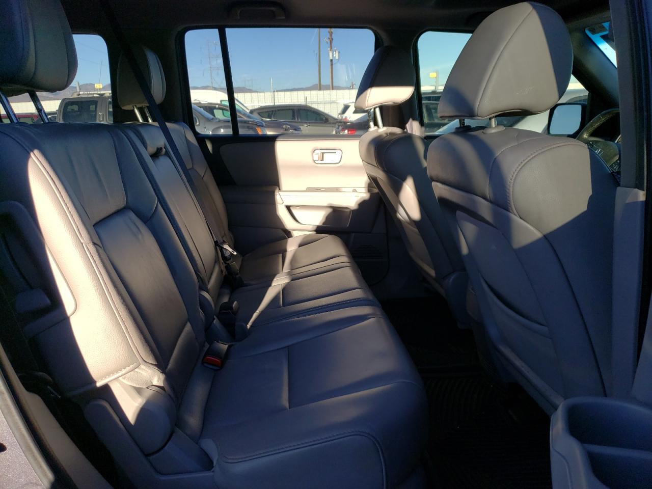 2014 Honda Pilot - Image 11
