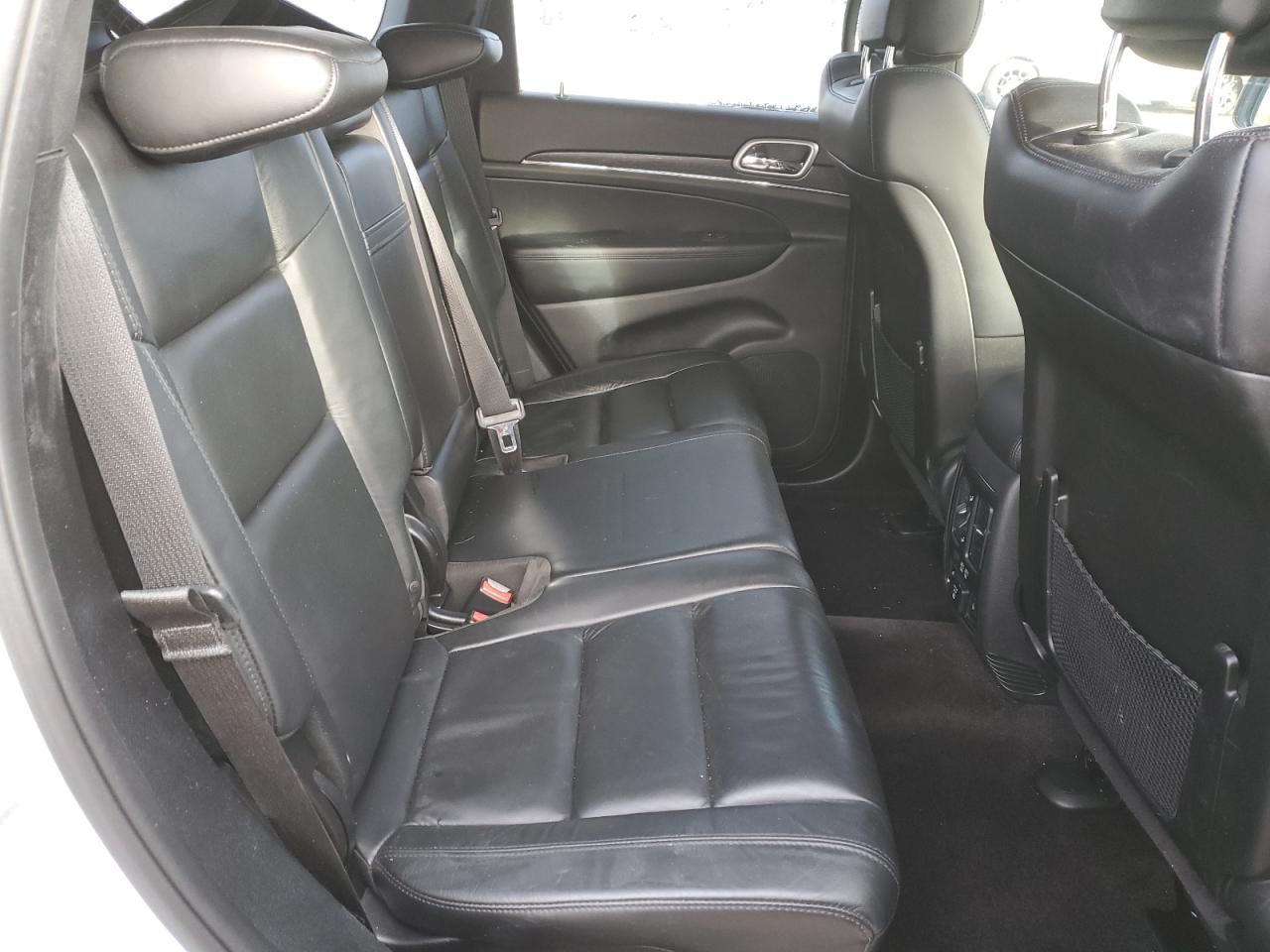 2018 Jeep Grand Cherokee - Image 11