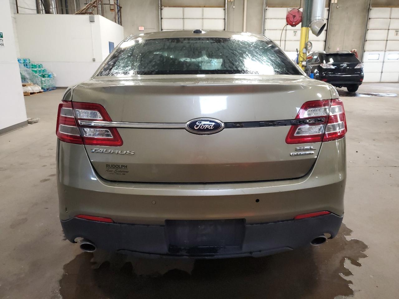 2013 Ford Taurus - Image 6