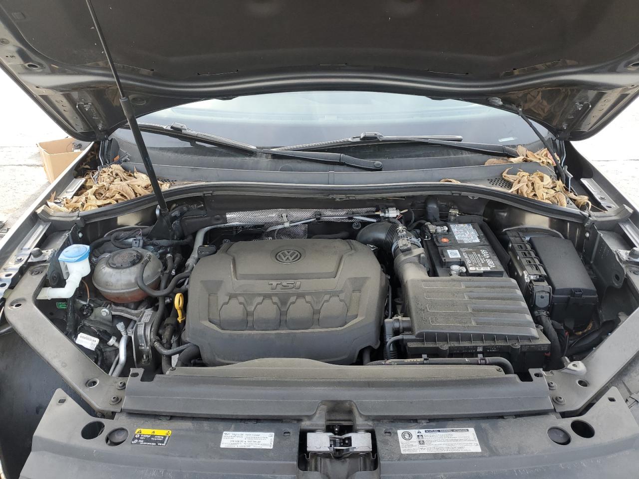 2018 Volkswagen Tiguan - Image 12