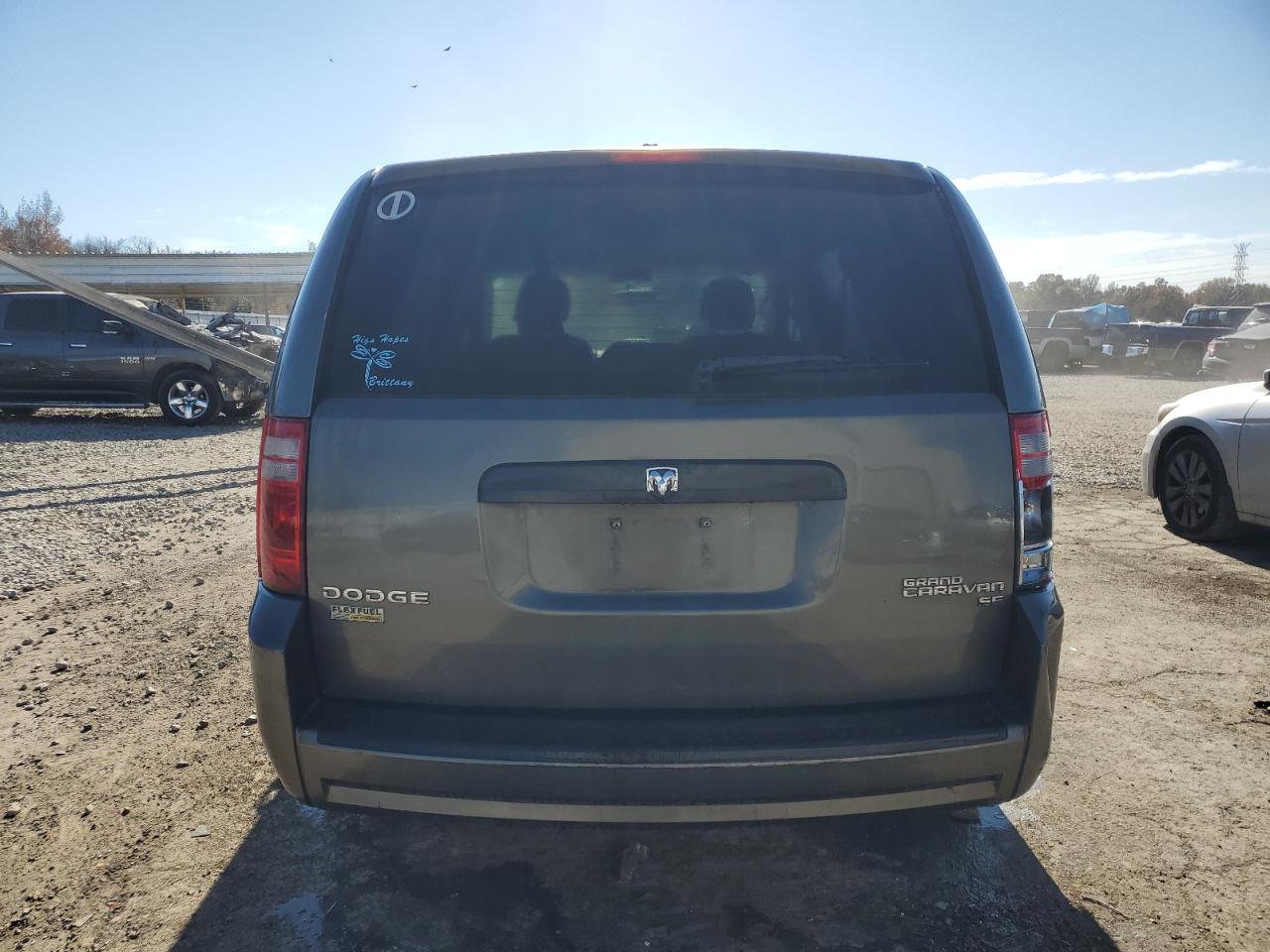 2010 Dodge Caravan - Image 6