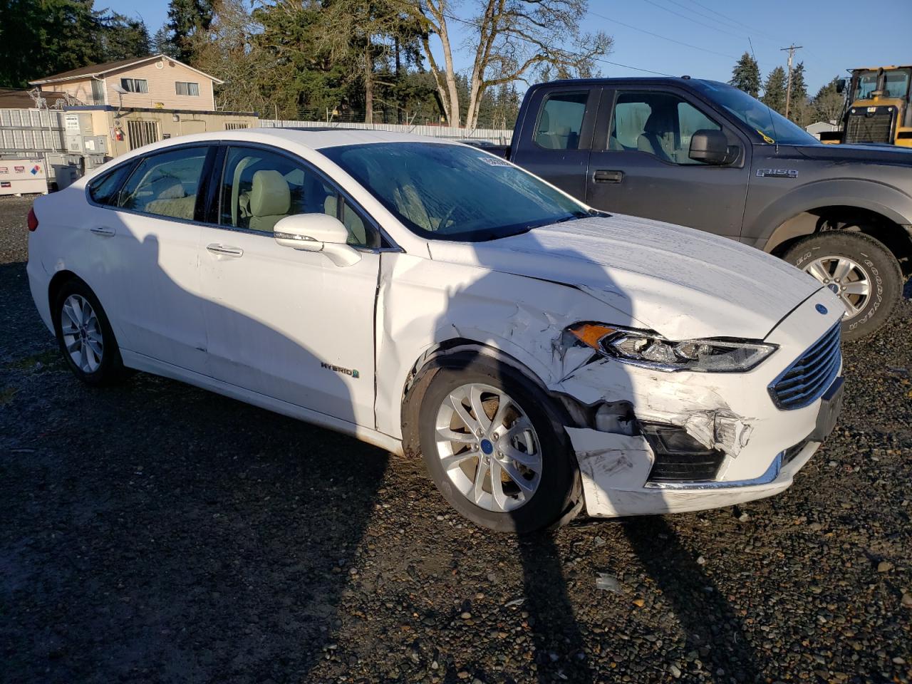 VIN 3FA6P0MU7KR265641 2019 FORD FUSION no.4