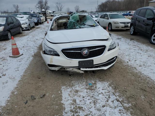  BUICK LACROSSE 2017 Белый
