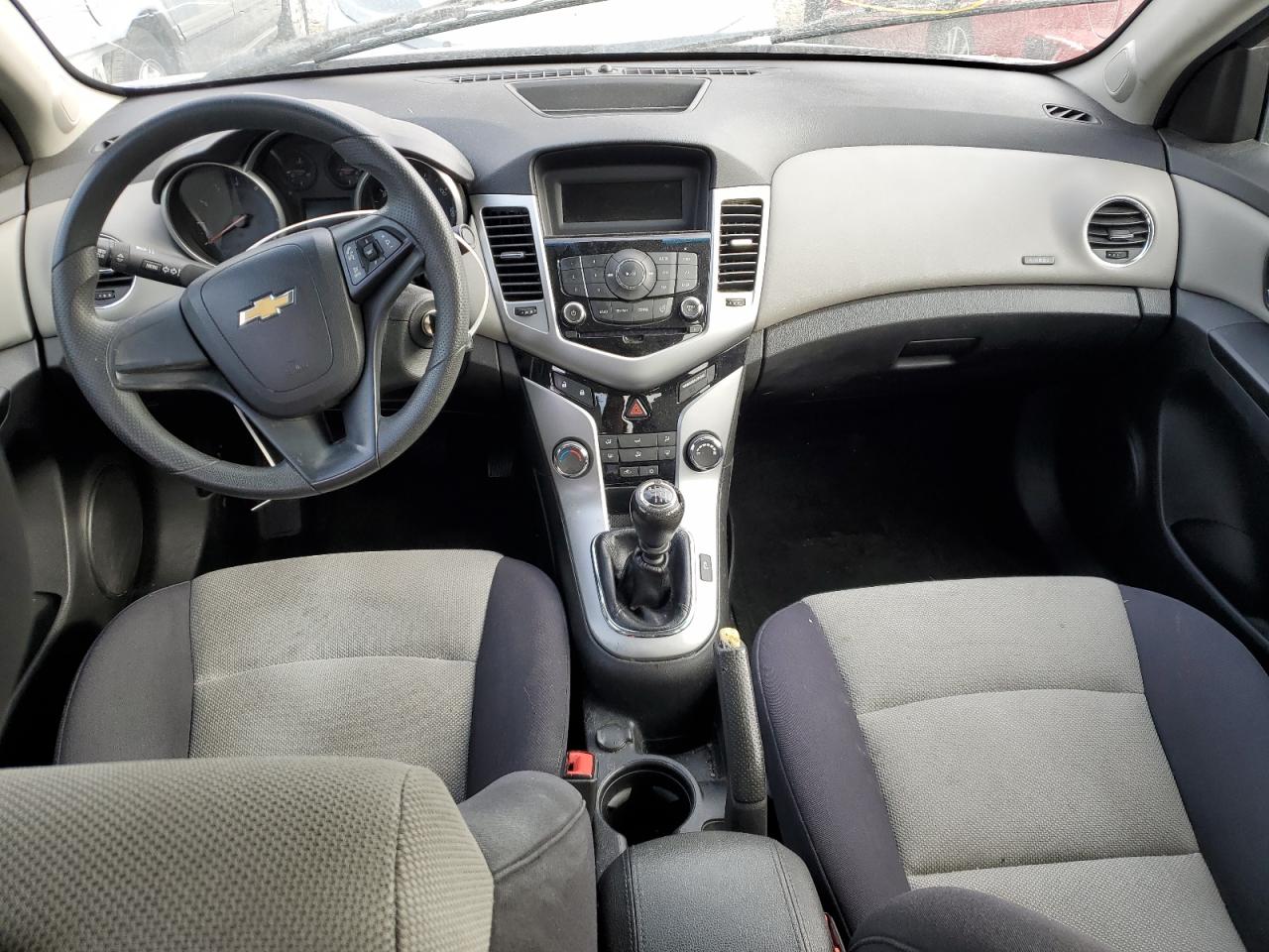 2013 Chevrolet Cruze - Image 8