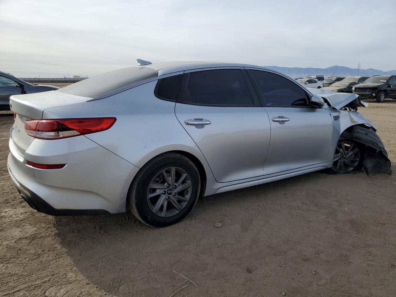 VIN 5XXGT4L3XKG342558 2019 KIA OPTIMA no.3