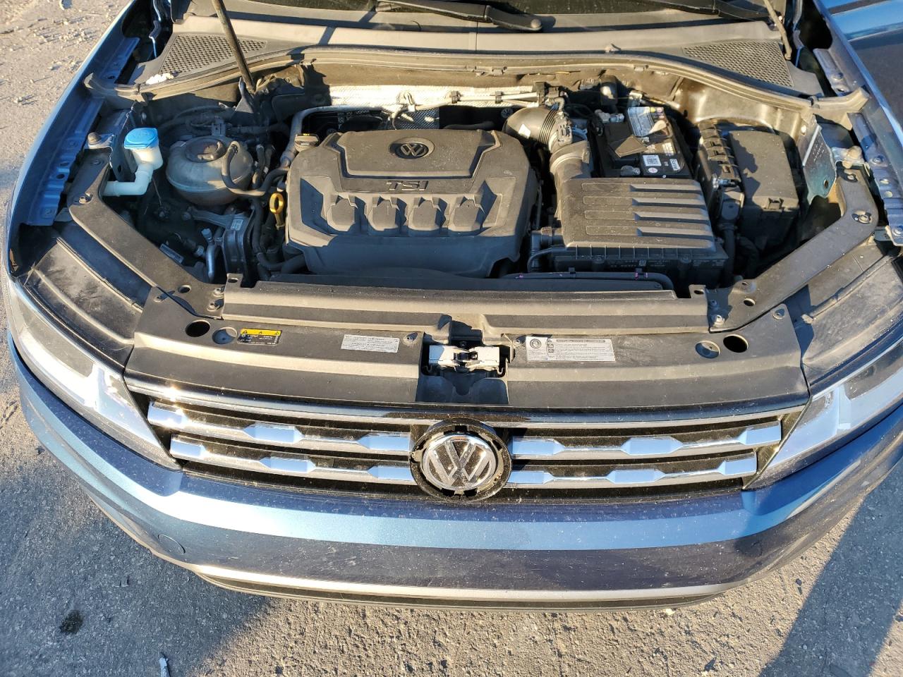 2018 Volkswagen Tiguan - Image 13
