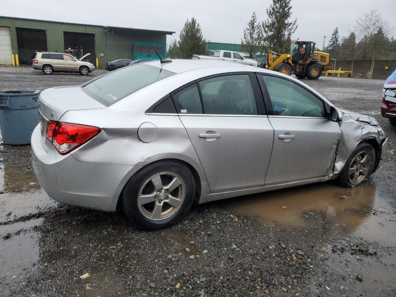 2013 Chevrolet Cruze - Image 3