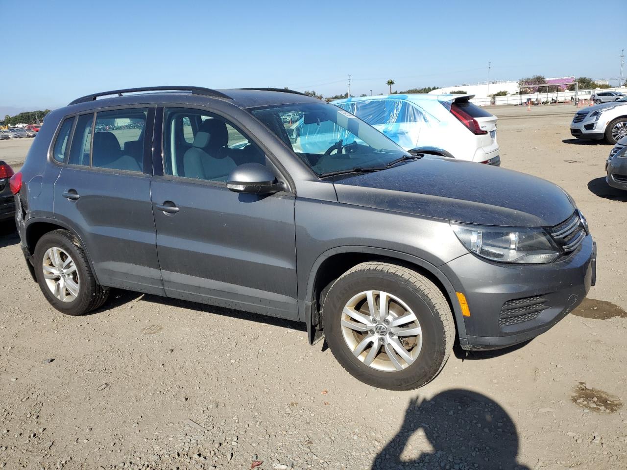 VIN WVGBV7AX9FW573351 2015 VOLKSWAGEN TIGUAN no.4