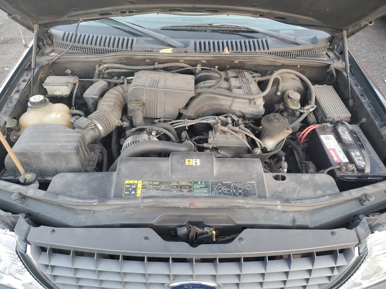 2002 Ford Explorer - Image 12