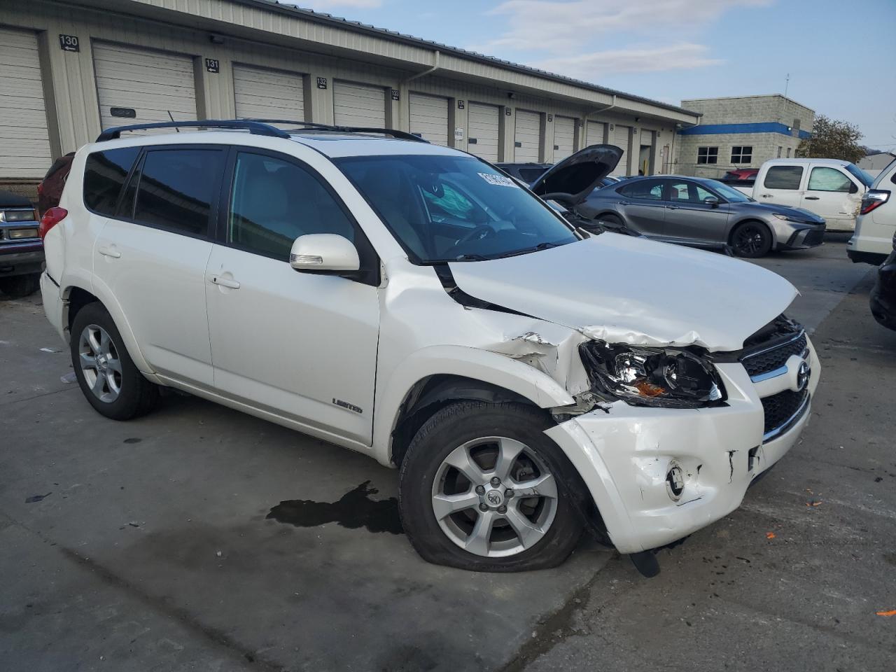 2011 Toyota RAV 4 - Image 4