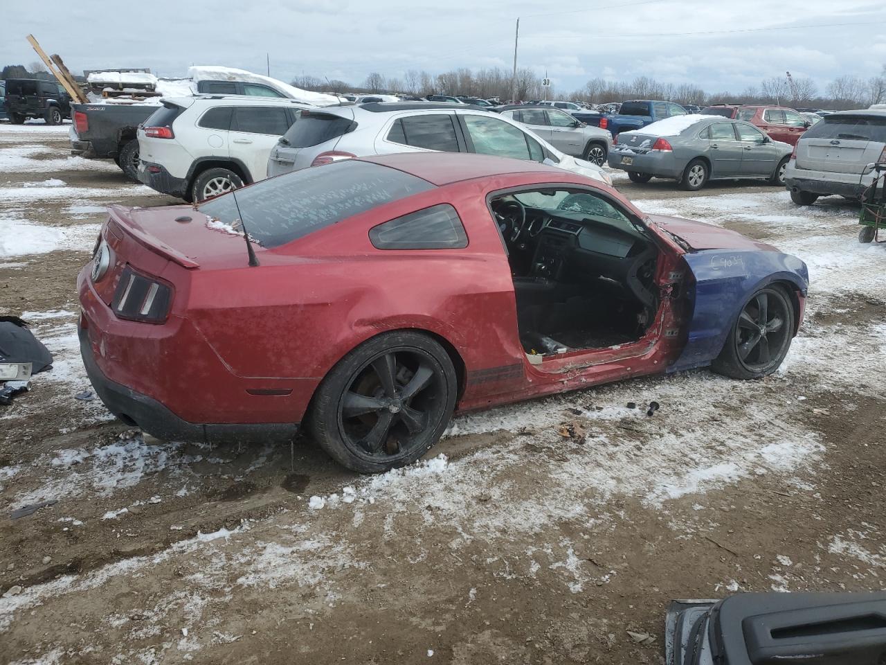 2010 Ford Mustang - Image 3