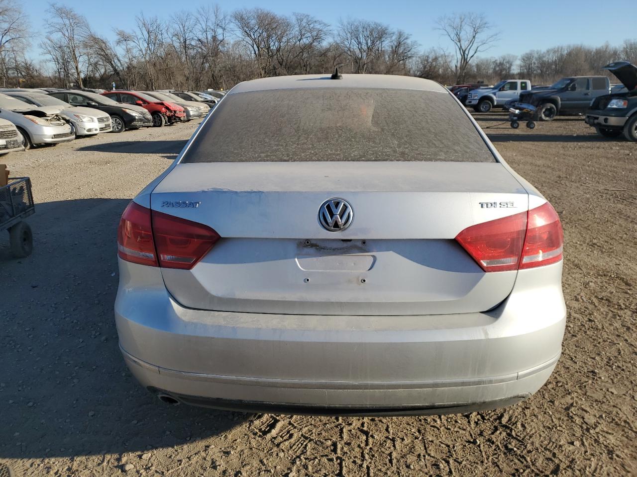 2014 Volkswagen Passat - Image 6