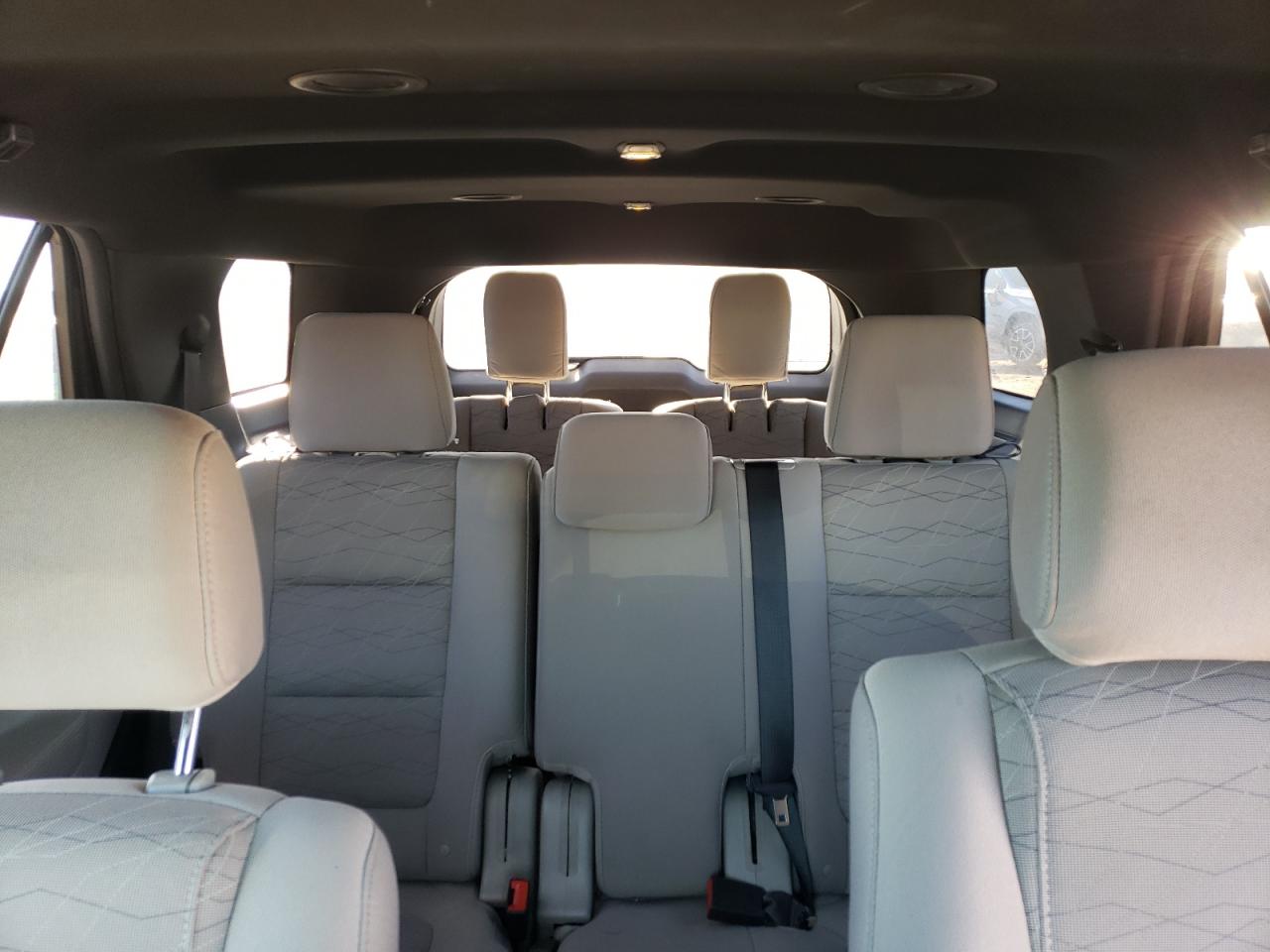 2015 Ford Explorer - Image 10