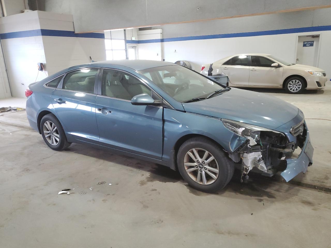 2015 Hyundai Sonata - Image 4