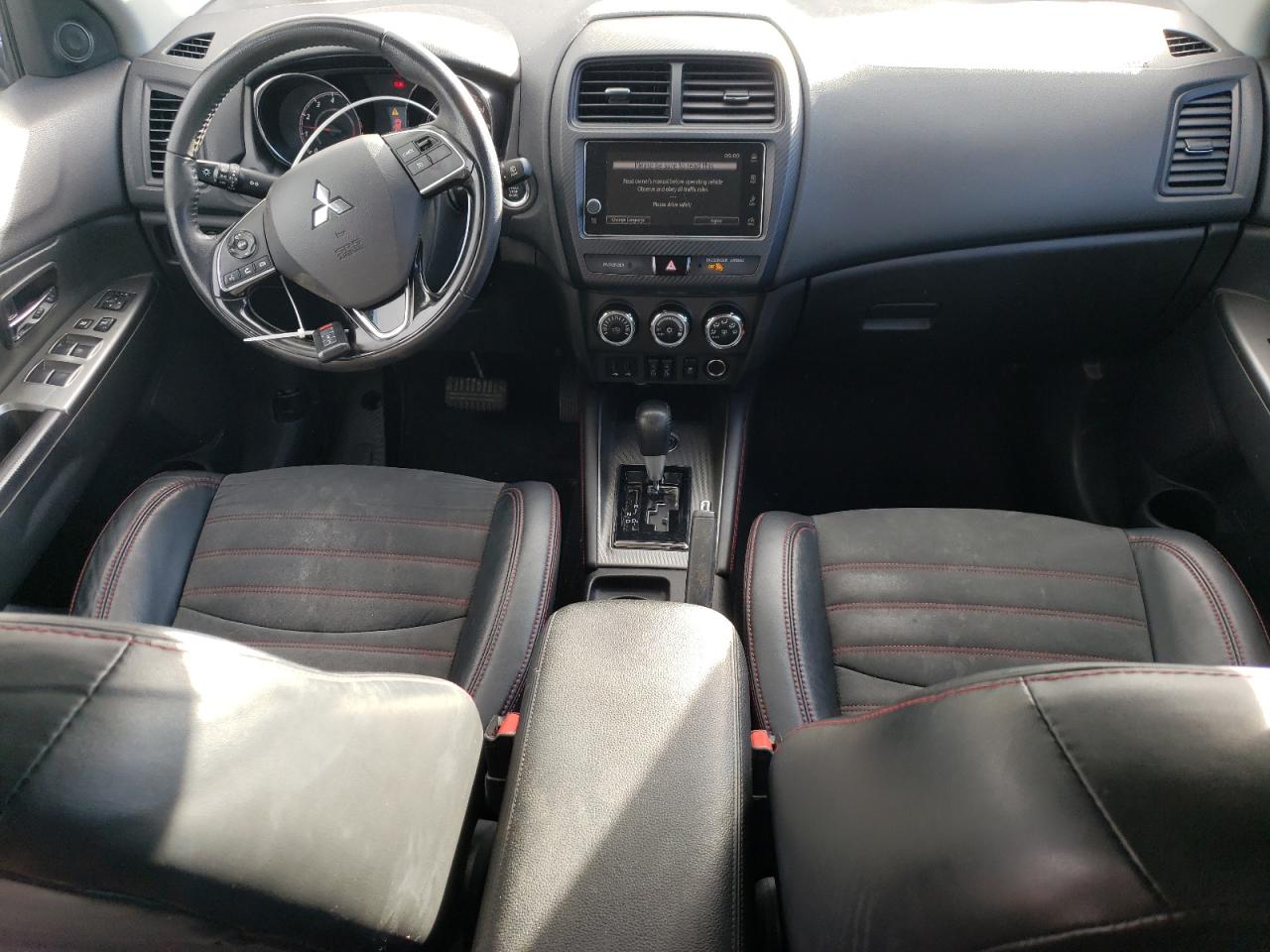 2018 Mitsubishi Outlander - Image 8