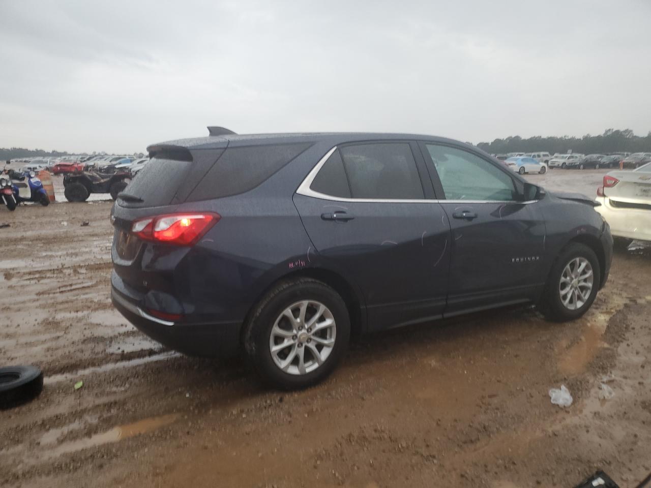 2019 Chevrolet Equinox - Image 3