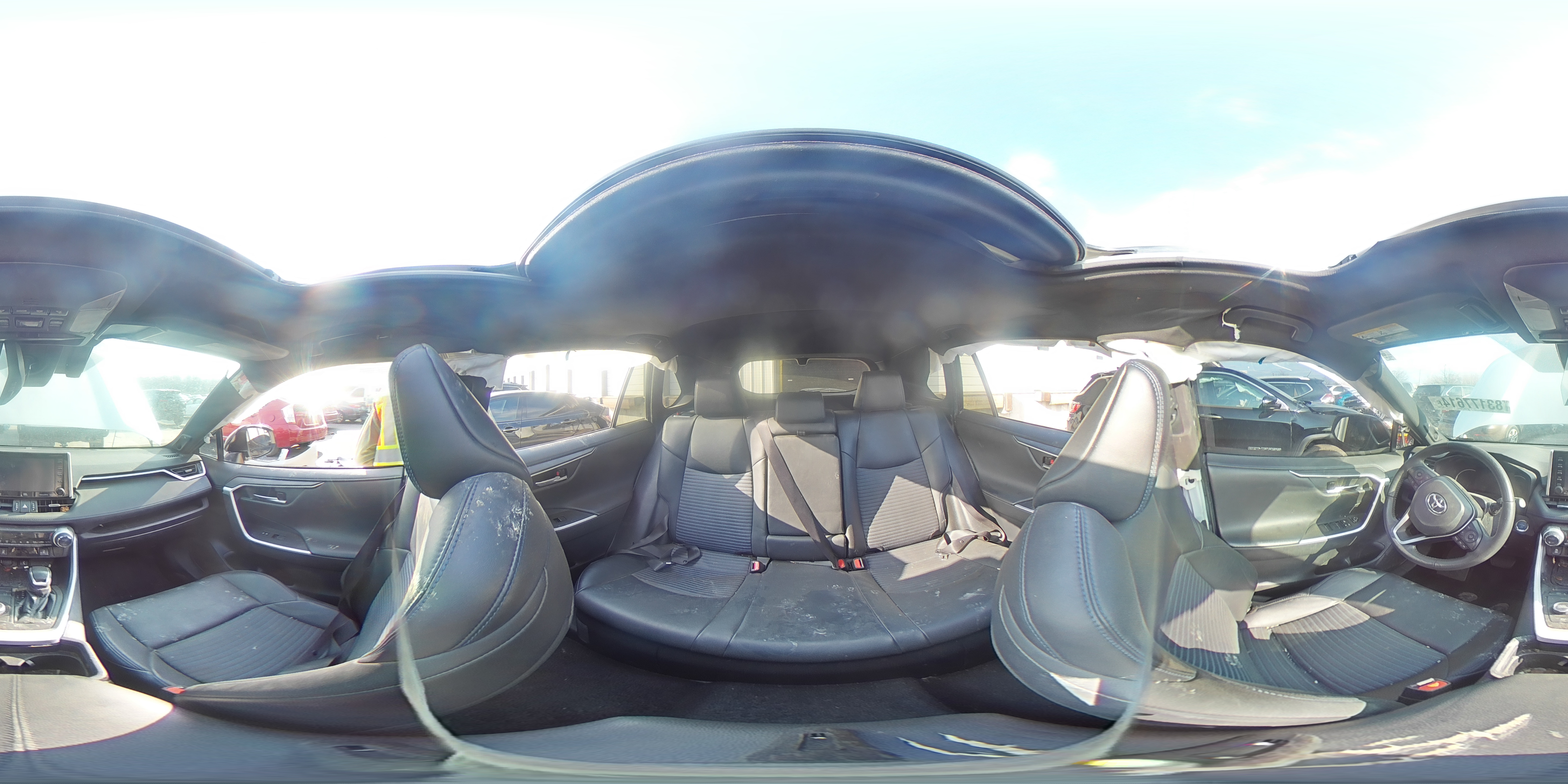 2021 Toyota RAV 4 - Image 13
