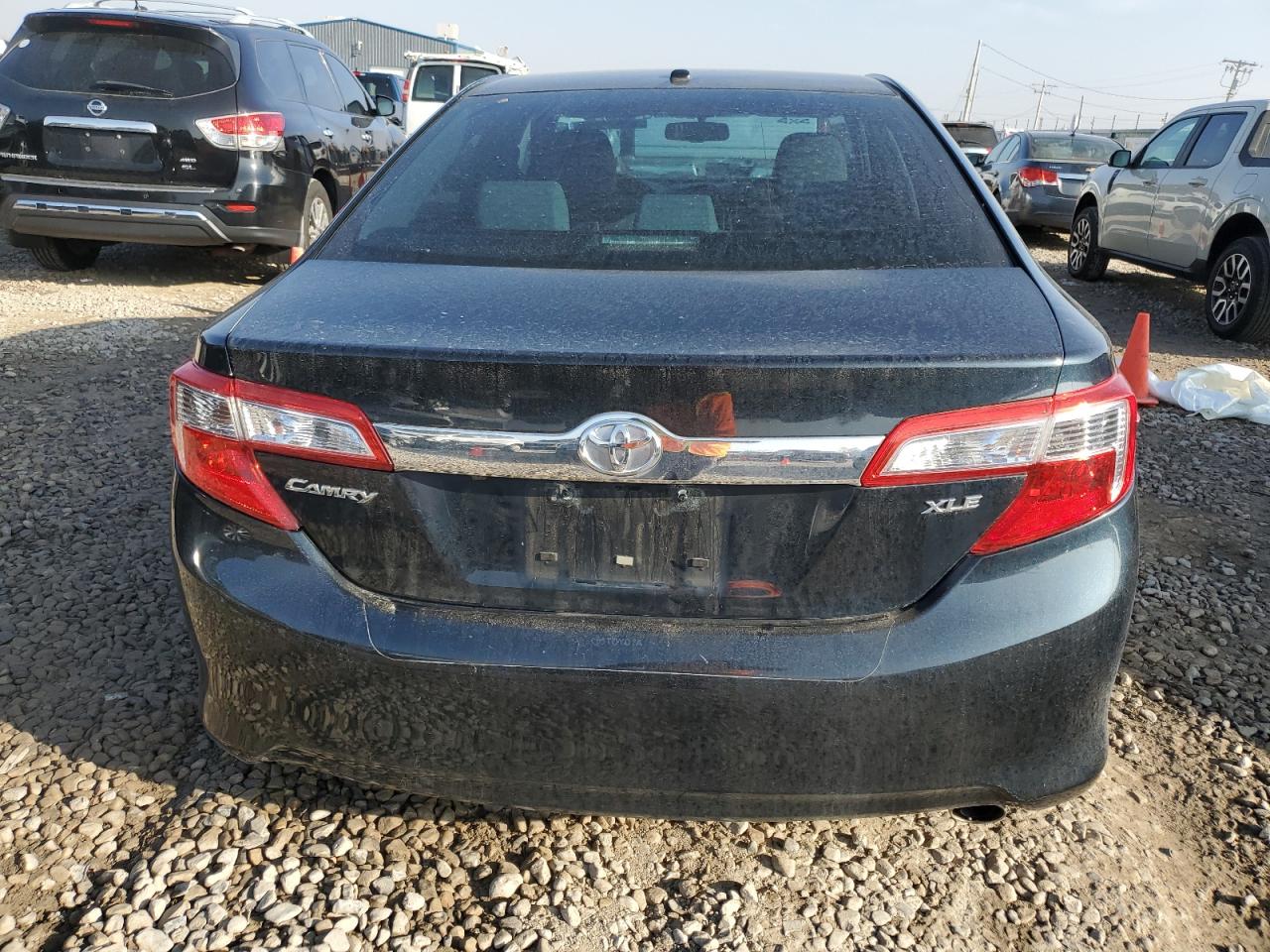 2014 Toyota Camry - Image 6