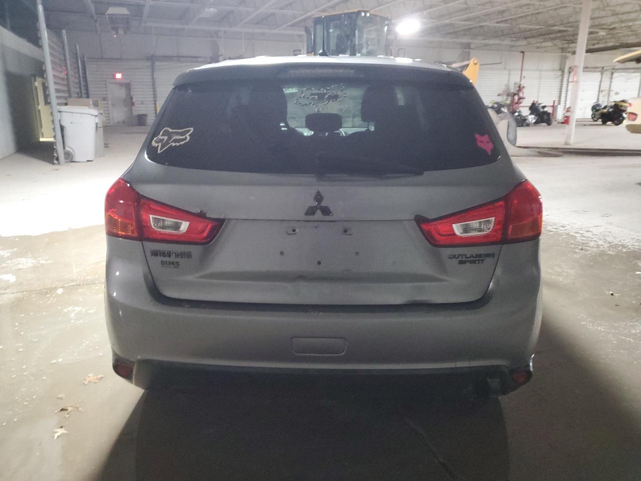 2015 Mitsubishi Outlander - Image 6