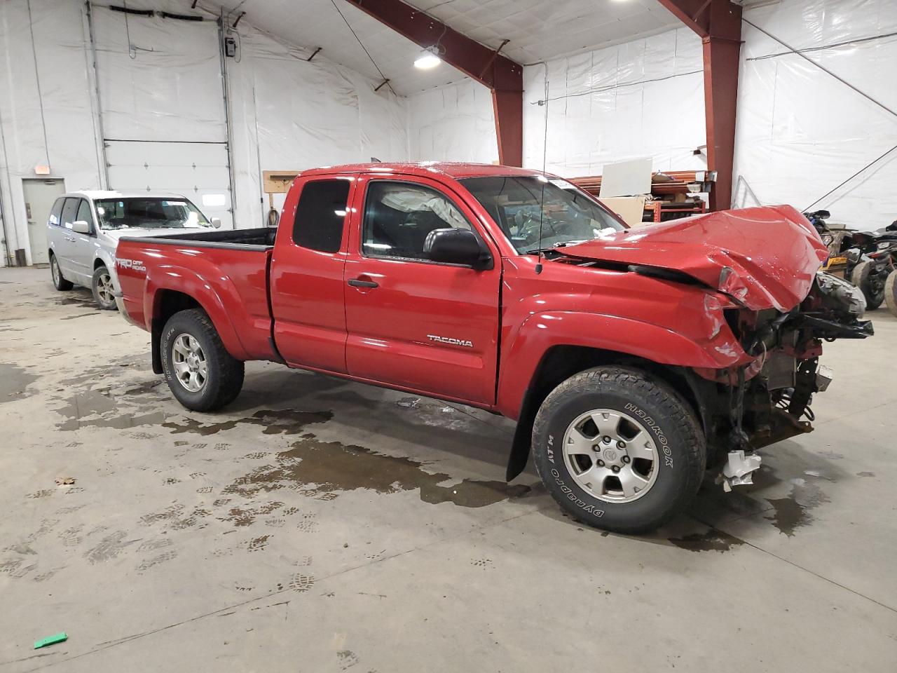 2015 Toyota Tacoma - Image 4