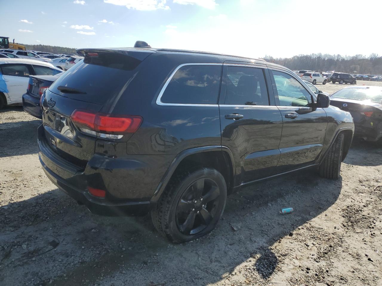 2015 Jeep Grand Cherokee - Image 3