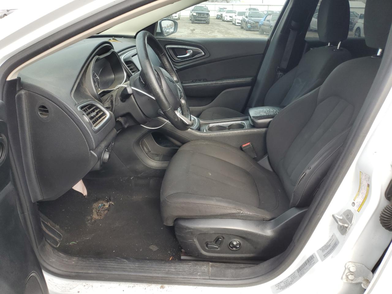 2015 Chrysler 200 Limited VIN: 1C3CCCAB7FN739176 Lot: 85533804