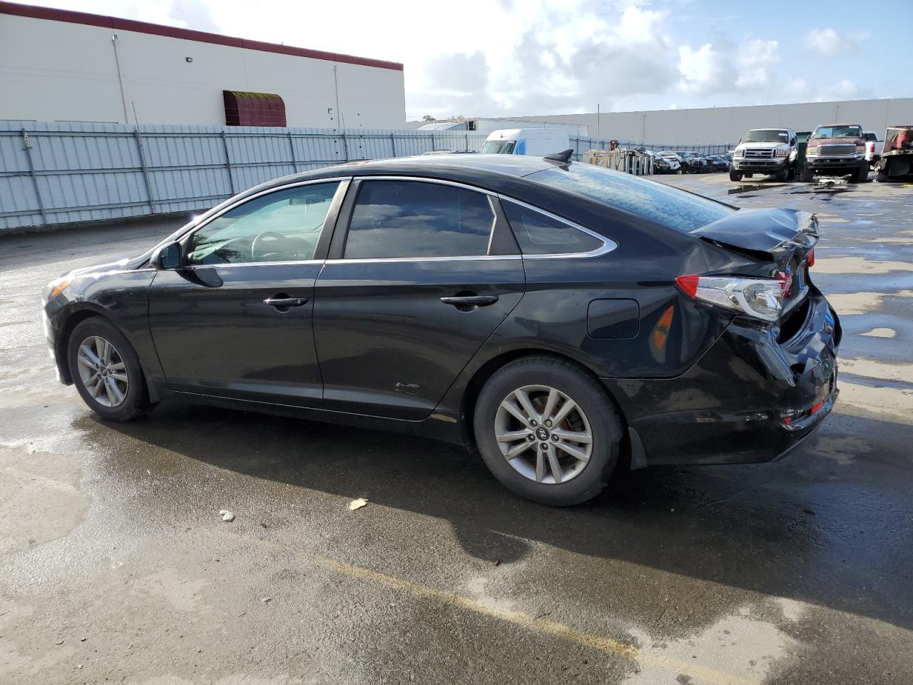 VIN 5NPE24AF5FH142348 2015 HYUNDAI SONATA no.2