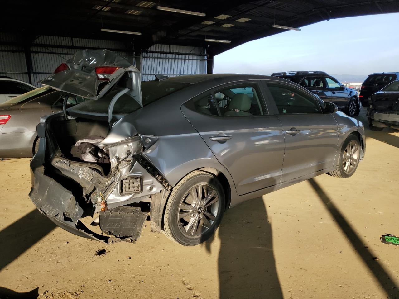2017 Hyundai Elantra - Image 3