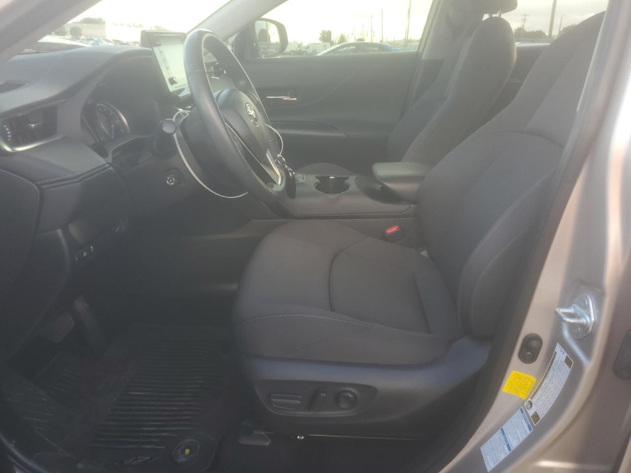 2021 Toyota Venza - Image 7