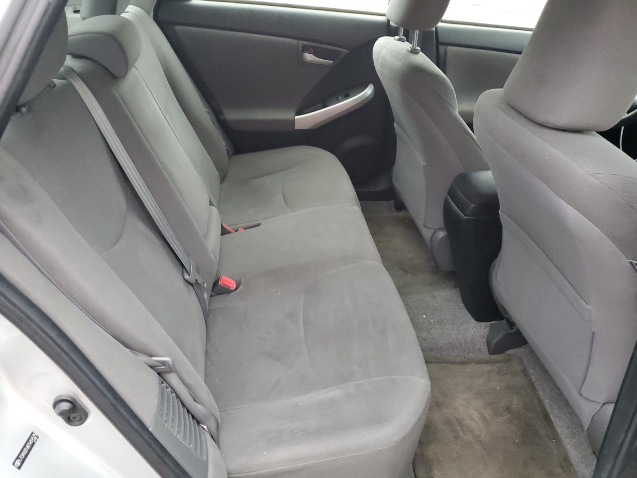 2012 Toyota Prius - Image 10