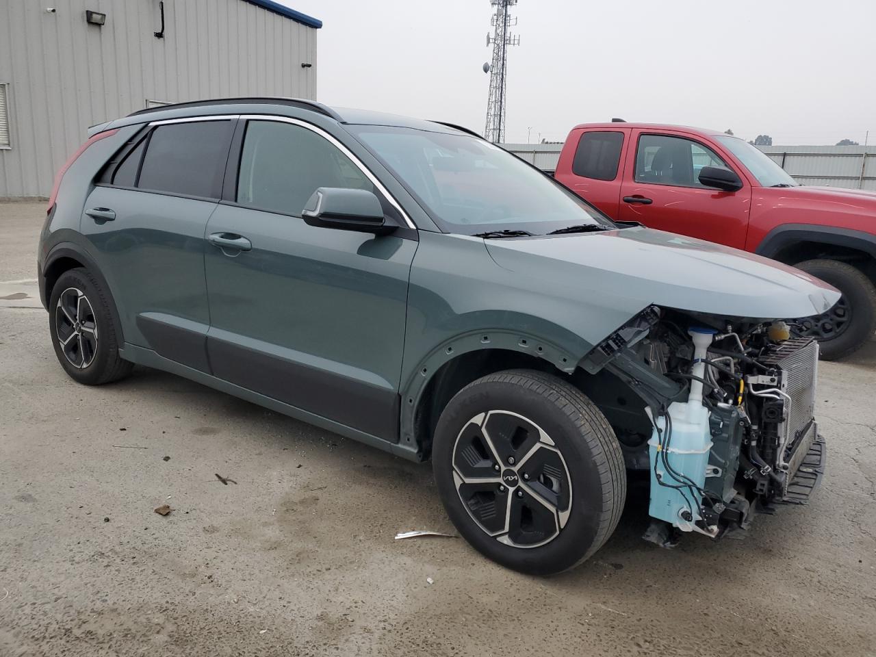 2023 Kia Niro - Image 4