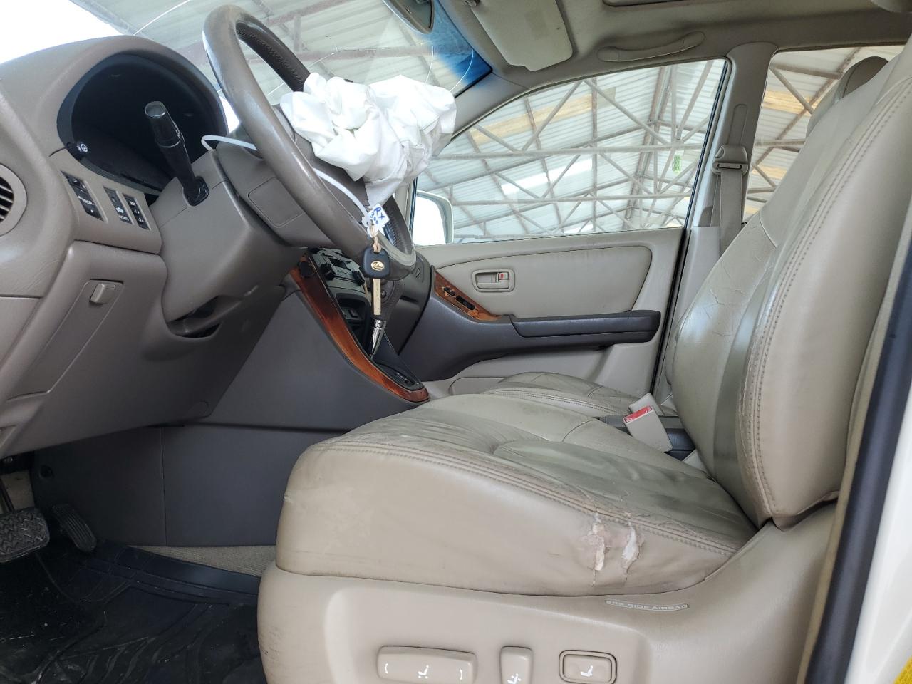 2000 Lexus RX - Image 7